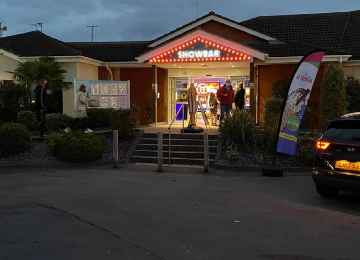 Private Rented Caravan Situated At Southview Holiday Park Winthorpe  Exterior photo
